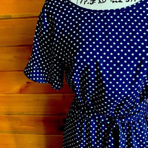 NWOT Navy and White Polka Dot High Low Midi Dress Size Med. - Picture 3 of 8